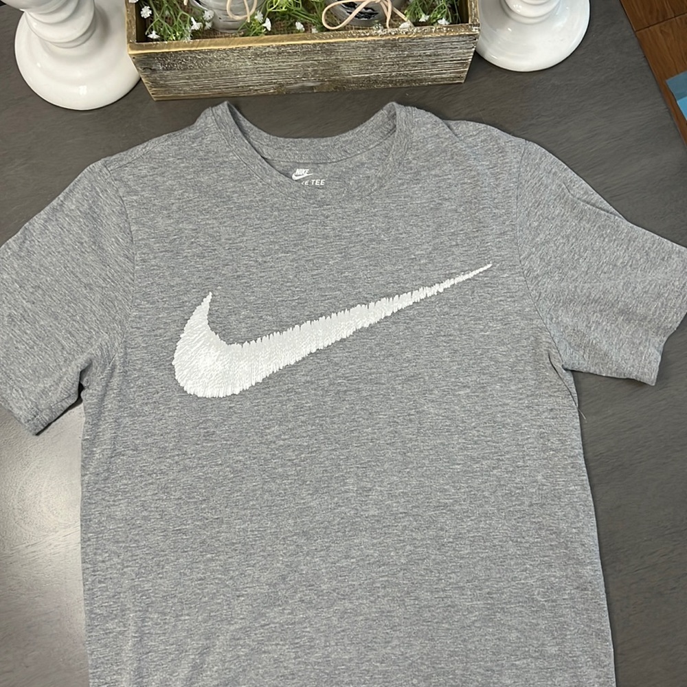 Mens Gray Nike T Shirt Medium Great Condition